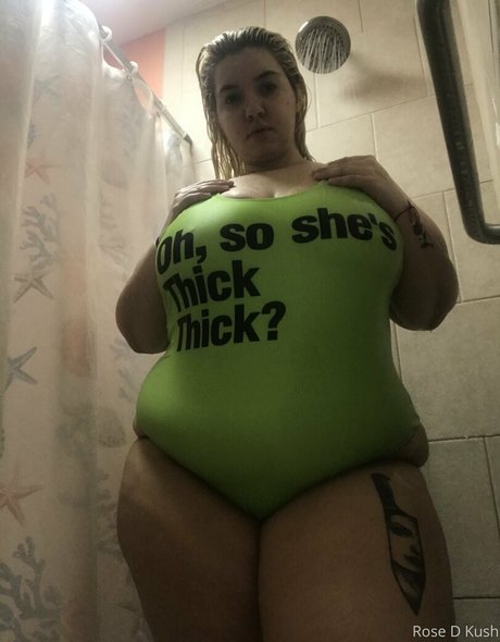 Nøgent lækket OnlyFans-billede af Rosedkush