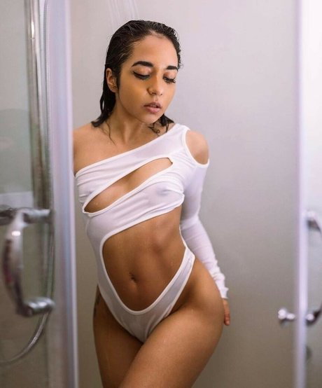 Naakte gelekte OnlyFans-foto van Prinsessajasmine