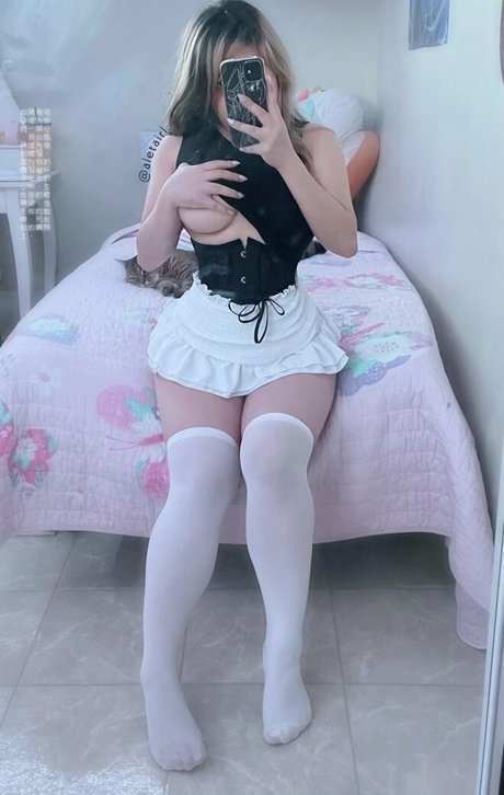 Nahá fotka uniklých OnlyFans od Healslxt