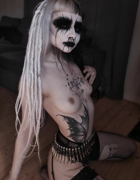 Обнаженная фотография утечки OnlyFans от Girlxnterrupted
