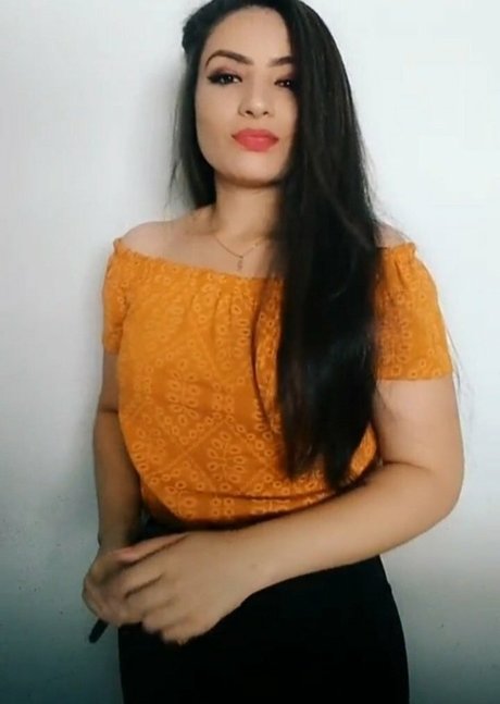 Naken lekkede OnlyFans-bilde av Angelica Lima