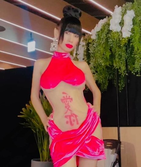 Bai Ling