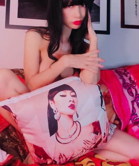 Bai Ling