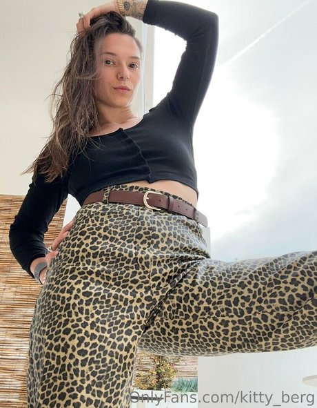 Nahá fotka uniklých OnlyFans od Kitty Berg
