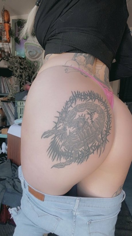 Nagie wyciekłe zdjęcie OnlyFans od Heavymetalvixen
