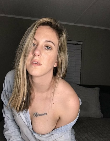 Nahá fotka uniklých OnlyFans od Ameliabeaux