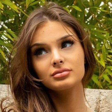 Brighton Sharbino