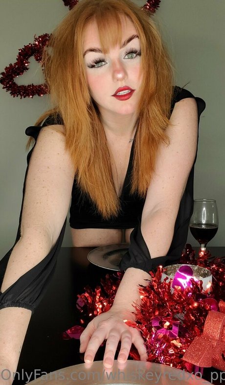 Whiskeyredxoppv