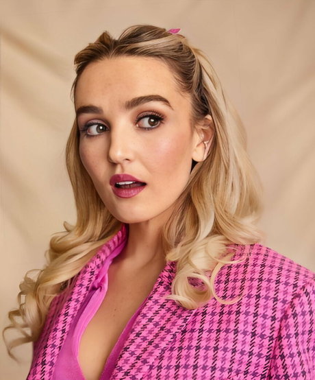 Chloe Fineman
