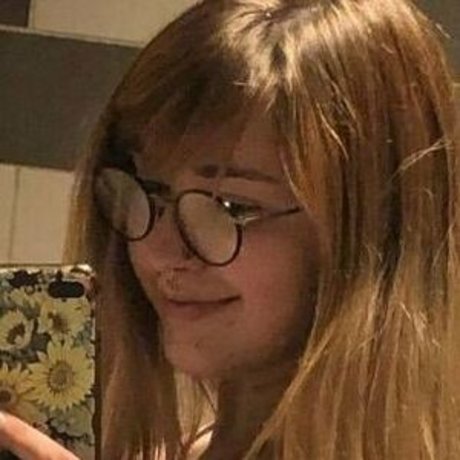 Beatriz Milhomens