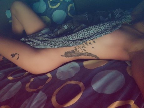 Naken läckt OnlyFans-bild av La