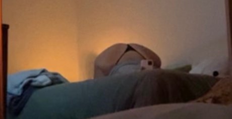 Naken lekkede OnlyFans-bilde av Lex