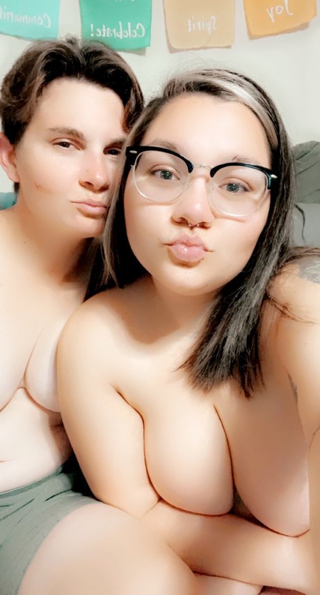 Nahá fotka uniklých OnlyFans od Angela