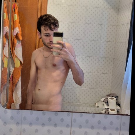 Photo nue de fuite OnlyFans de Leo Micalizzi