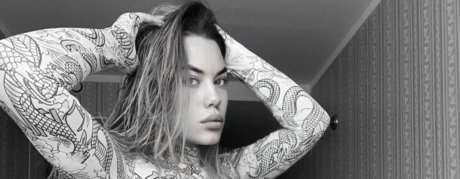 Naken lekkede OnlyFans-bilde av Liza