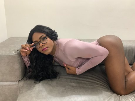 Naken läckt OnlyFans-bild av Lilit Dior