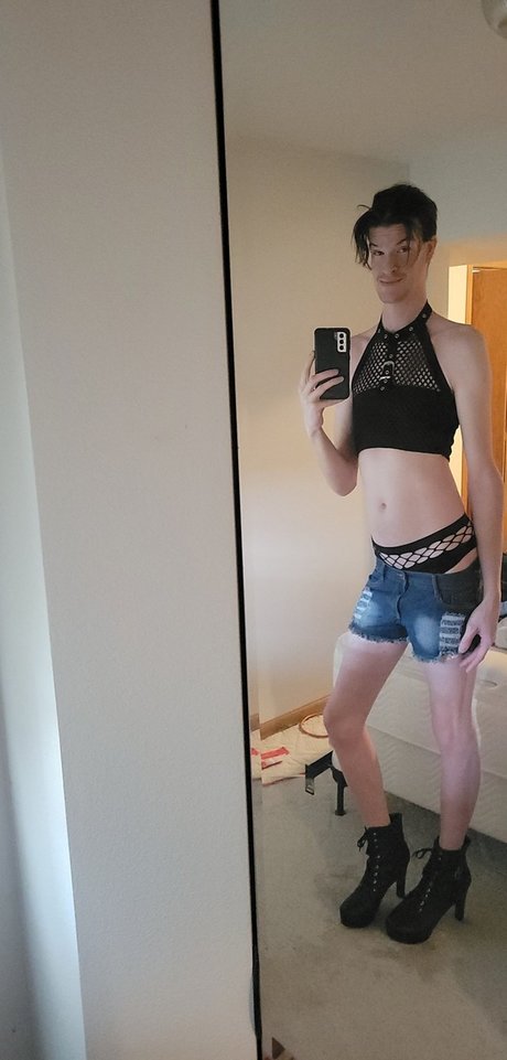 Naken läckt OnlyFans-bild av Tay