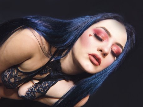 Naken lekkede OnlyFans-bilde av Harley