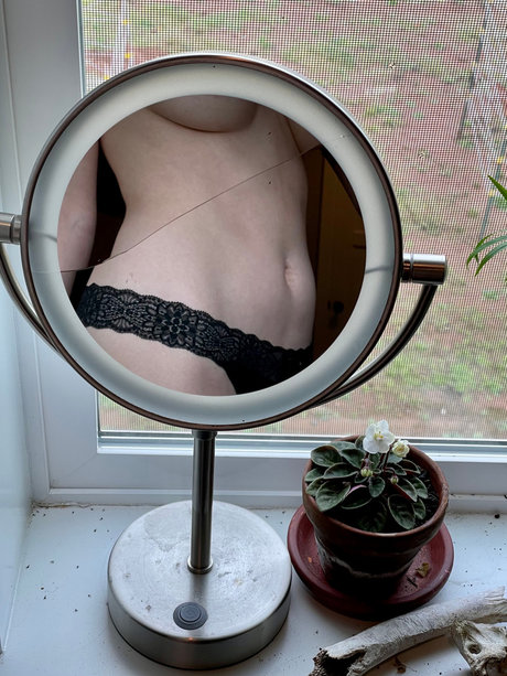 Foto nua vazada do OnlyFans de Lillie