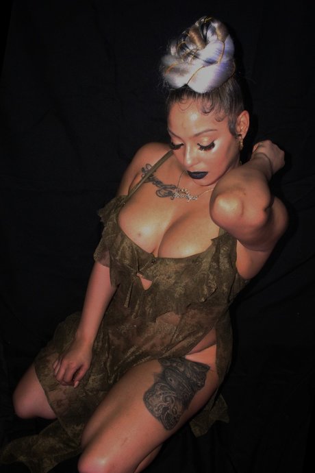 Nahá fotka uniklých OnlyFans od Brooklynn Loyalty Love