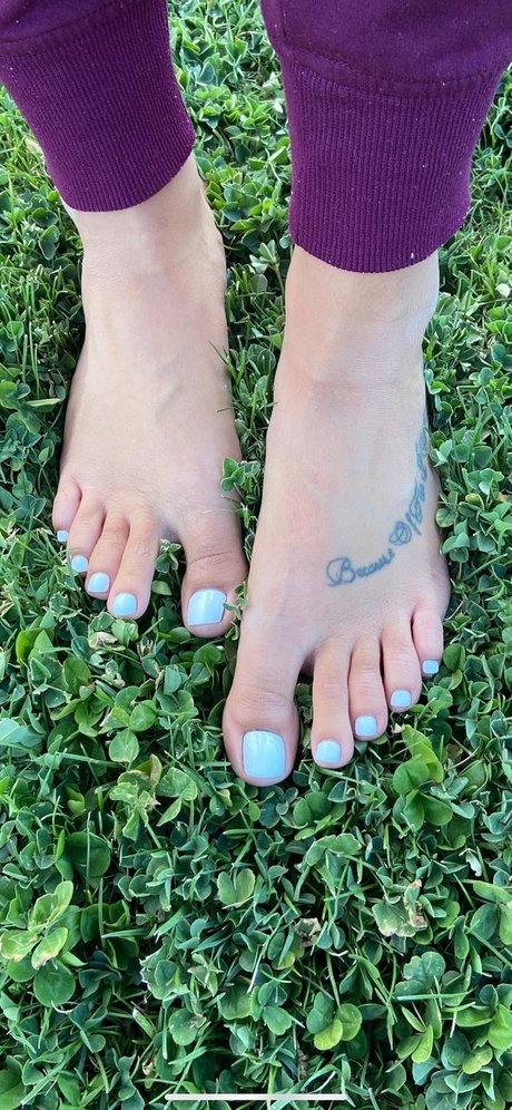 Foto desnuda filtrada de OnlyFans de Lou