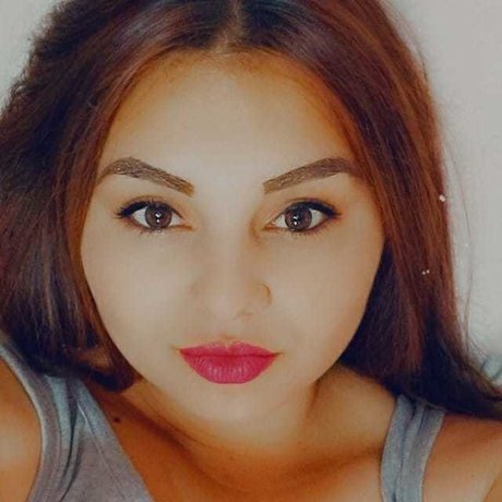 Nahá fotka uniklých OnlyFans od Lory Angel 