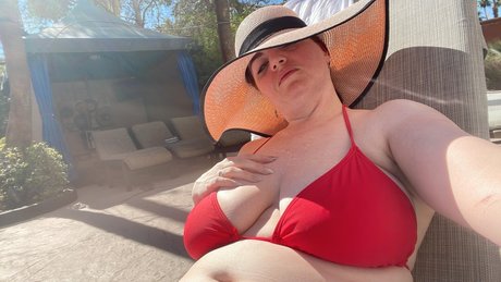 Naken läckt OnlyFans-bild av Madam Asteria