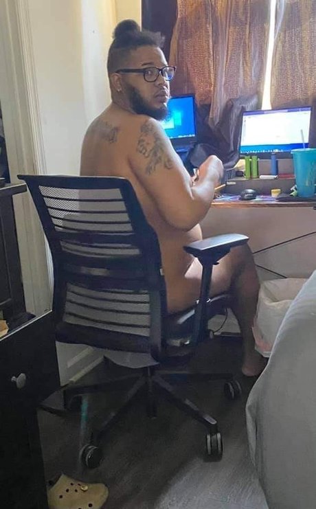 Naken lekkede OnlyFans-bilde av Macchiato Persuasion