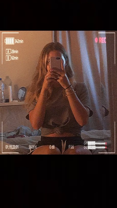 Nahá fotka uniklých OnlyFans od Marloes