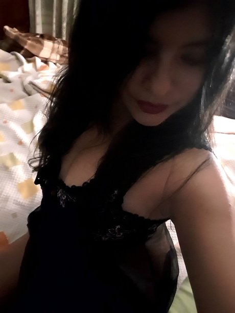 Naken lekkede OnlyFans-bilde av Luna Lunera