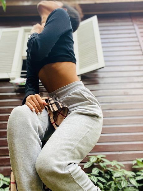 Nahá fotka uniklých OnlyFans od Mariana