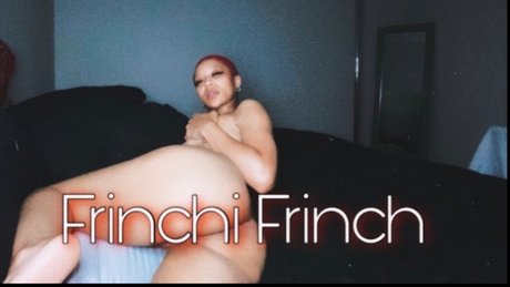 Nacktes geleaktes OnlyFans-Foto von Mama Frinch