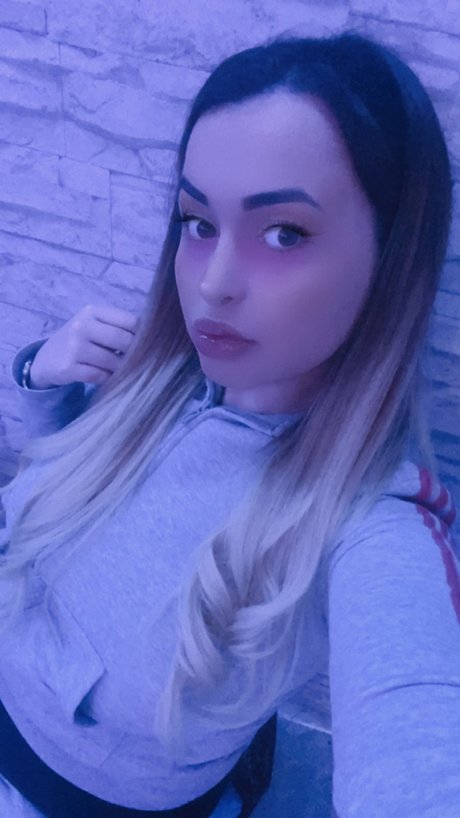Naken lekkede OnlyFans-bilde av Magic