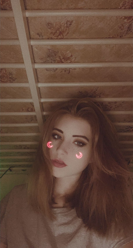 Naken lekkede OnlyFans-bilde av Maddie Thang