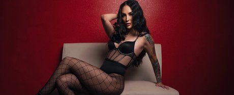 Nahá fotka uniklých OnlyFans od Megan Cocks 