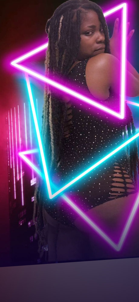Naken lekkede OnlyFans-bilde av Bluuhazee