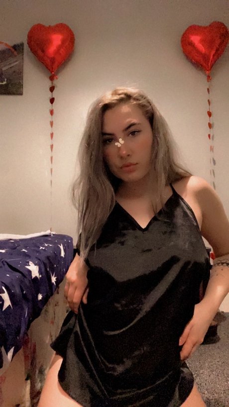 Naken lekkede OnlyFans-bilde av   