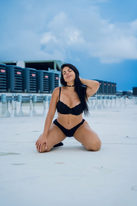 Nahá fotka uniklých OnlyFans od Mileidy Ceballos