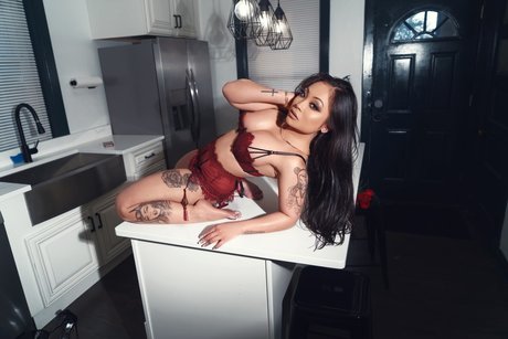 Naken lekkede OnlyFans-bilde av Mistymae