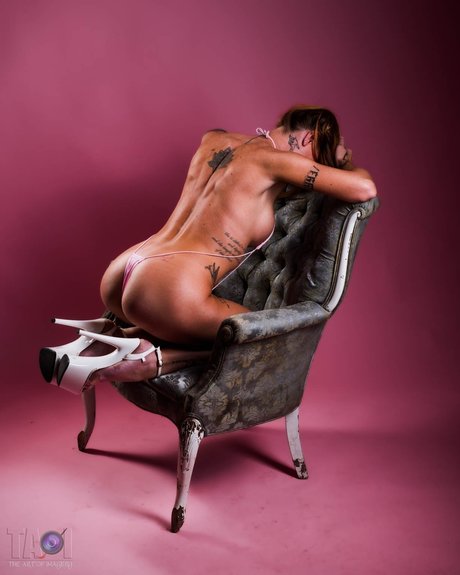 Nahá fotka uniklých OnlyFans od  