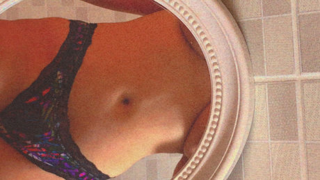 Naken lekkede OnlyFans-bilde av Jo