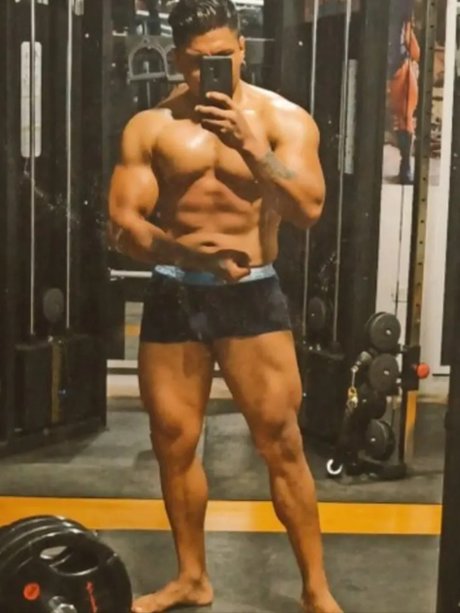 Naken lekkede OnlyFans-bilde av Morena Y Lobo