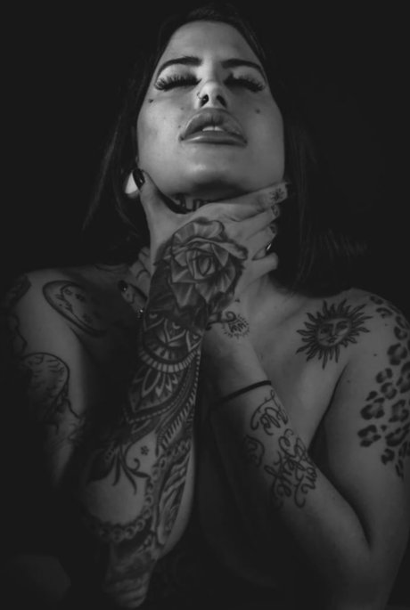 Naken lekkede OnlyFans-bilde av Ashley Fox