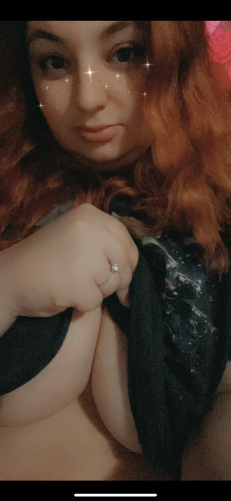 Обнаженная фотография утечки OnlyFans от Mommy