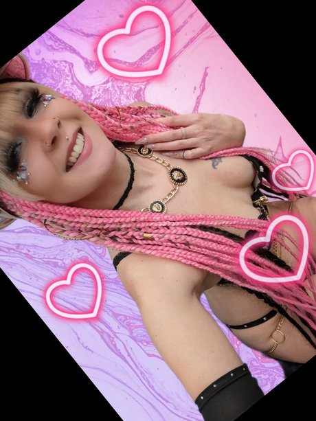 Nahá fotka uniklých OnlyFans od Xmollimoonshinex