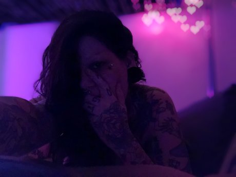Nahá fotka uniklých OnlyFans od Miss Sinner