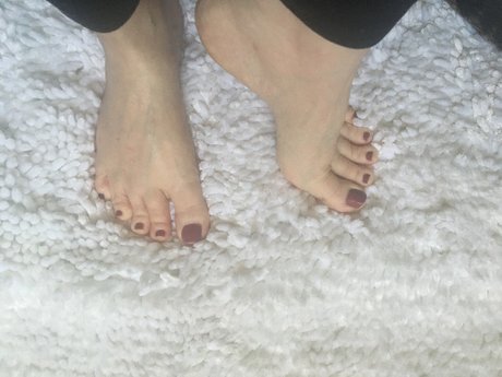 Naken lekkede OnlyFans-bilde av Sexy Feet