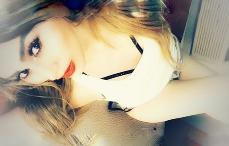 Naken lekkede OnlyFans-bilde av Nahhdee Kitty