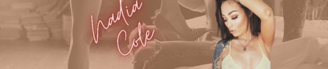 Naken läckt OnlyFans-bild av Nadia Cole