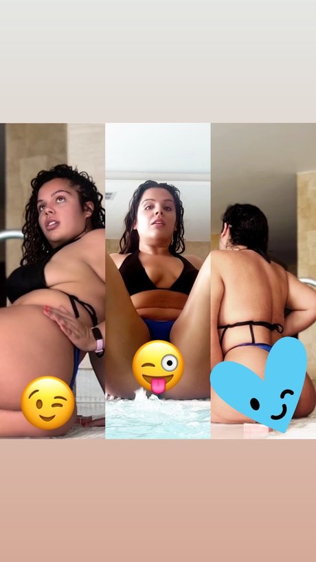 Naken läckt OnlyFans-bild av Nadia Sapphire